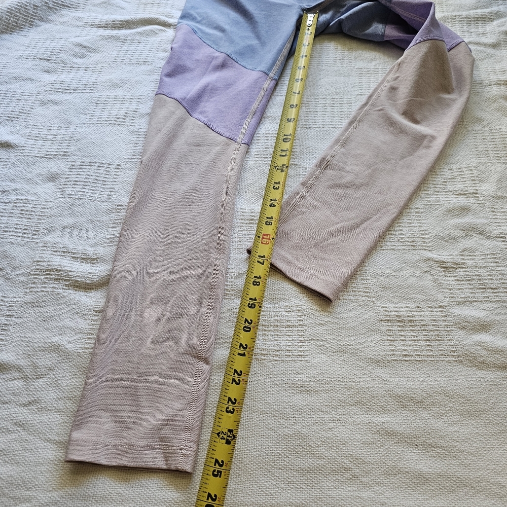 OUTDOOR VOICES | Color Block Legging - Picture 9 of 12